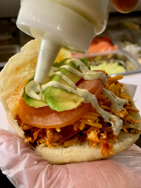 Pollo Picante Arepa